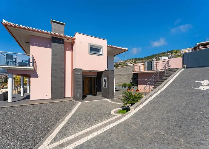 Flh House With Sea View * פונשל