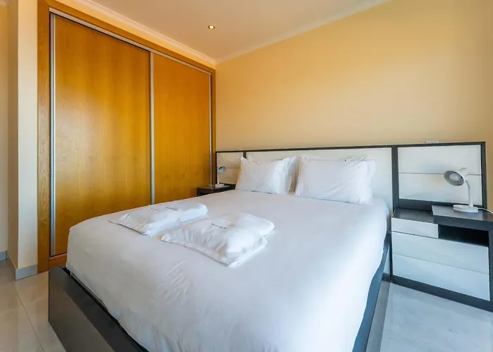 Flh House With Sea View בית נופש