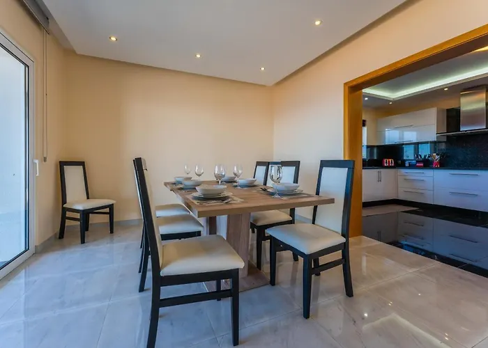 Flh House With Sea View