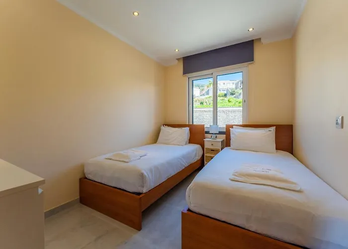 Flh House With Sea View פונשל