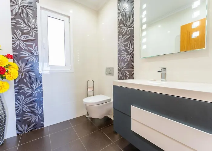 Flh House With Sea View * פונשל